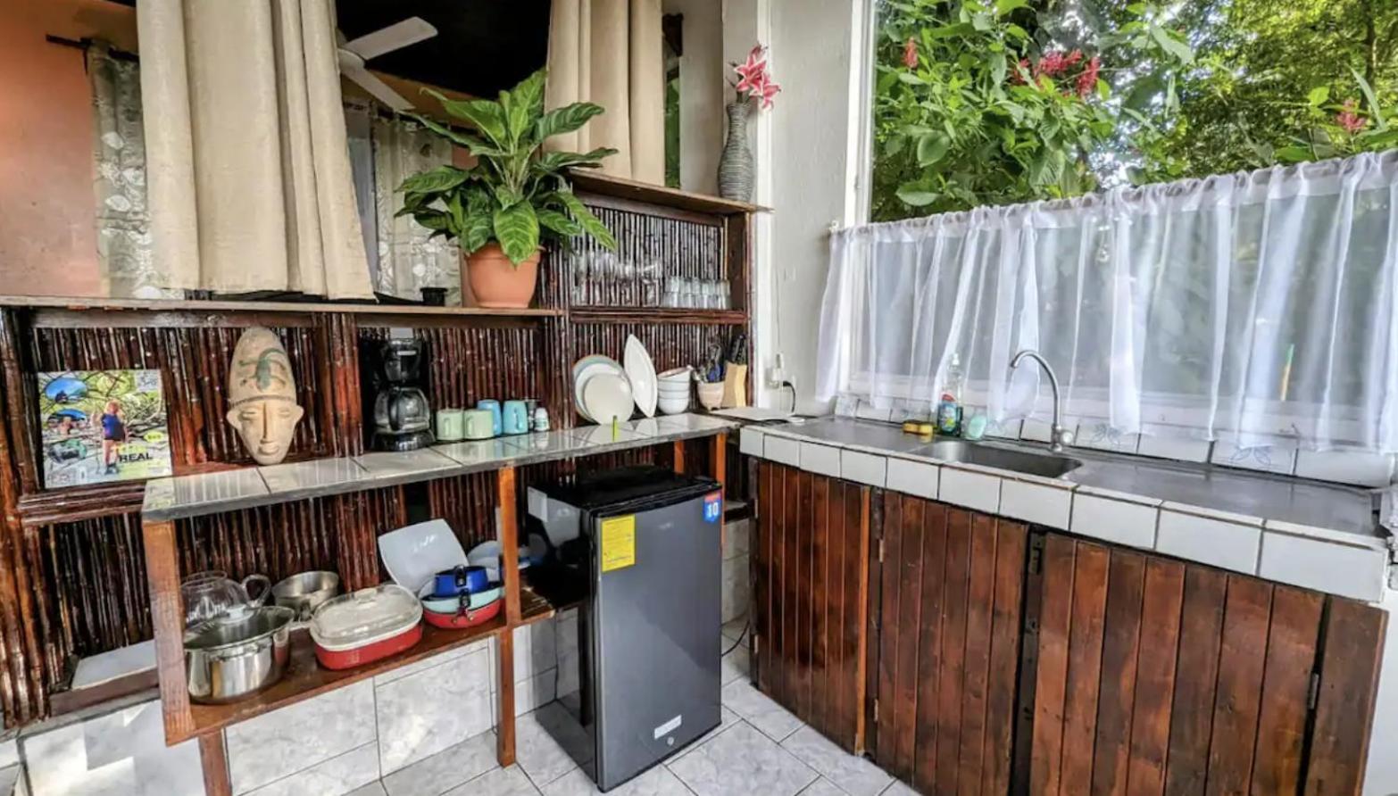 Beautiful Rustic Treehouse Hotel Manuel Antonio Quepos Buitenkant foto